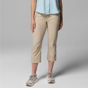 Columbia women’s Capri hiking pants